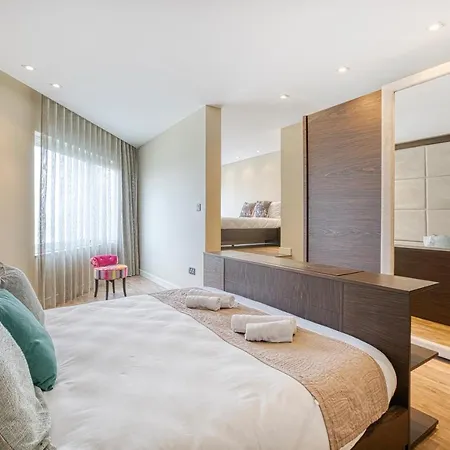 A Luxurious 3br With Private Indoor Pool & Parking By 360 Estates *
