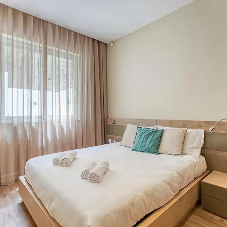 A Luxurious 3br With Private Indoor Pool & Parking By 360 Estates Apartamento