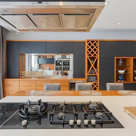 A Luxurious 3br With Private Indoor Pool & Parking By 360 Estates * Gharghur